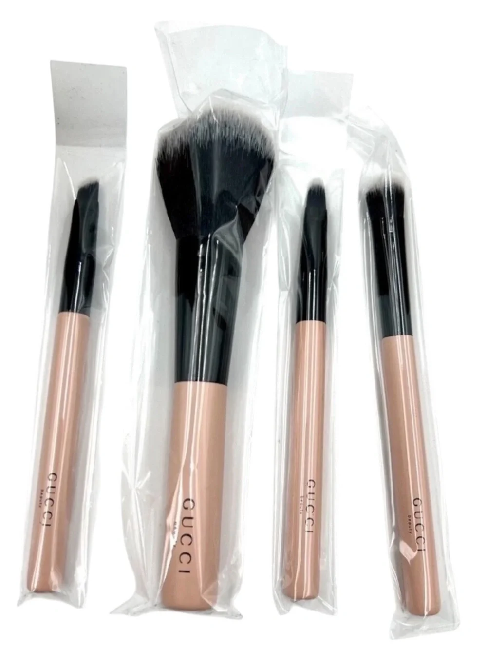 NIB Gucci Beauty Holiday Travel Makeup Brush Set Case Pink